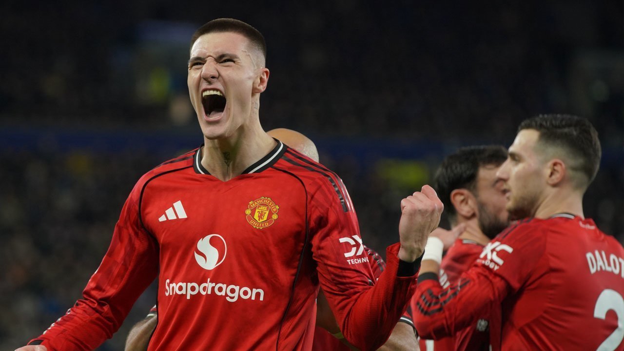 Hasil Everton vs Manchester United: Benjamin Sesko Bawa MU Kembali ke Empat Besar