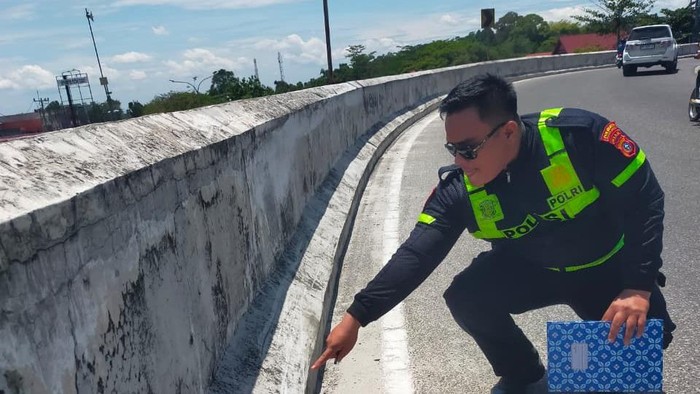 Tabrak Pembatas Flyover, Pemotor Wanita di Pekanbaru Tewas Terjatuh 15 Meter