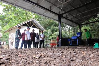 Wali Kota Pekanbaru Tinjau TPS 3R Sukajadi, Dorong Pengelolaan Sampah Jadi Kompos Bernilai Ekonomi