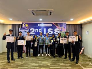 Dua Siswa MAN 1 Inhil Raih Medali Perak di ISS 2nd Edition Malaysia