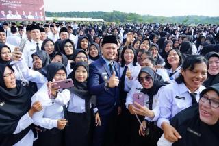 Pemko Pekanbaru Angkat 1.100 Guru PPPK Paruh Waktu, Penghasilan Tembus Rp4 Juta per Bulan