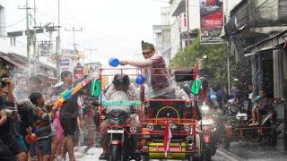 Festival Cian Cui di Meranti: â€˜Perang Airâ€™ Penuh Sukacita, Simbol Harmoni dan Persaudaraan