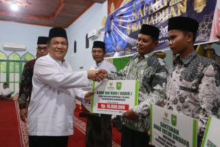 Pemprov Riau Salurkan Berbagai Bantuan untuk Warga Bukit Kapur di Momentum Safari Ramadan