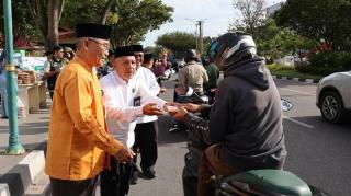 TerasZAWA Salurkan 1.030 Paket Takjil di Hari Ke-9 Ramadan 1447 H