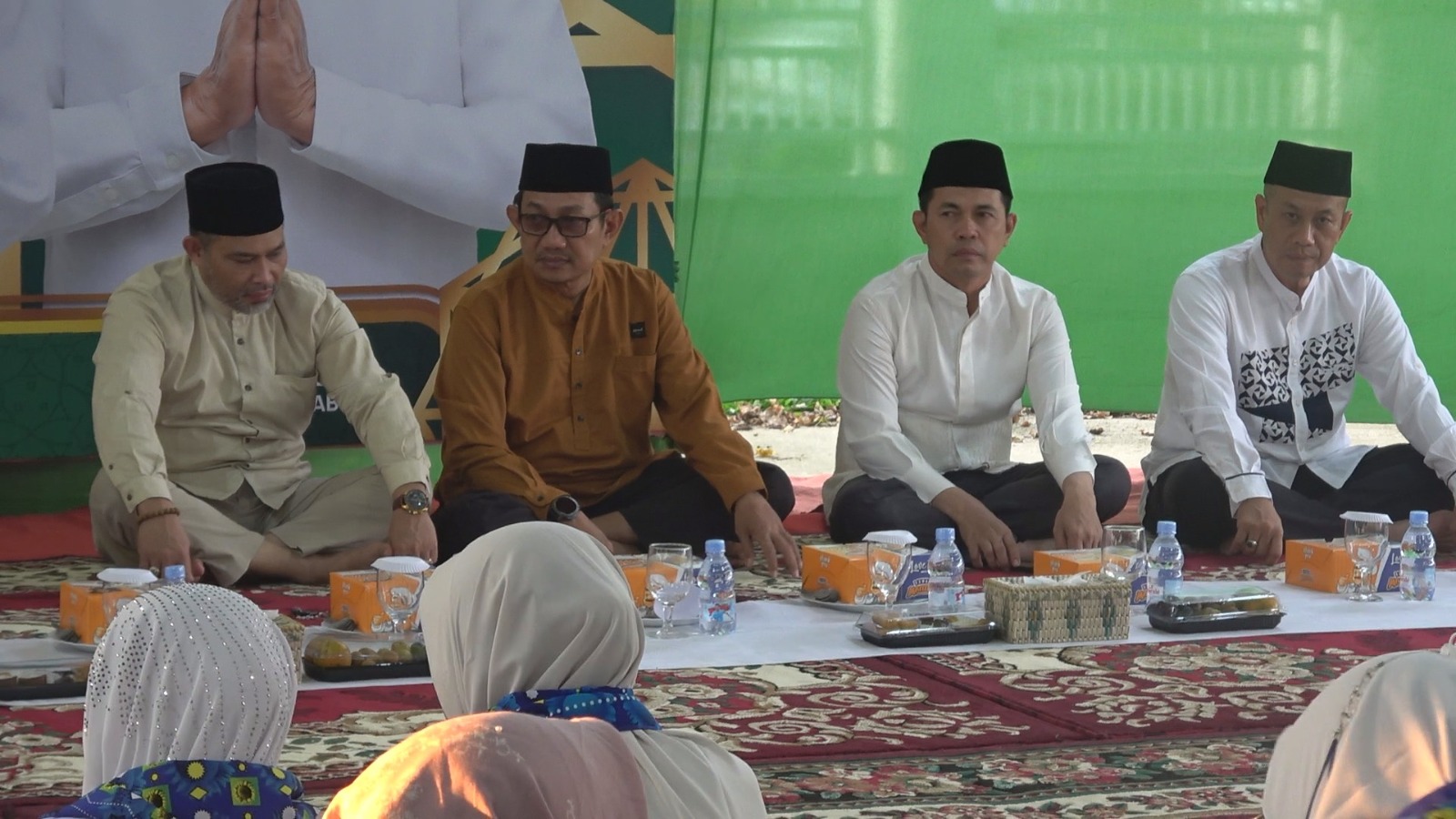 Buka Puasa Bersama, Bupati Herman Ajak Masyarakat Perkuat Persatuan dan Kepedulian Sosial