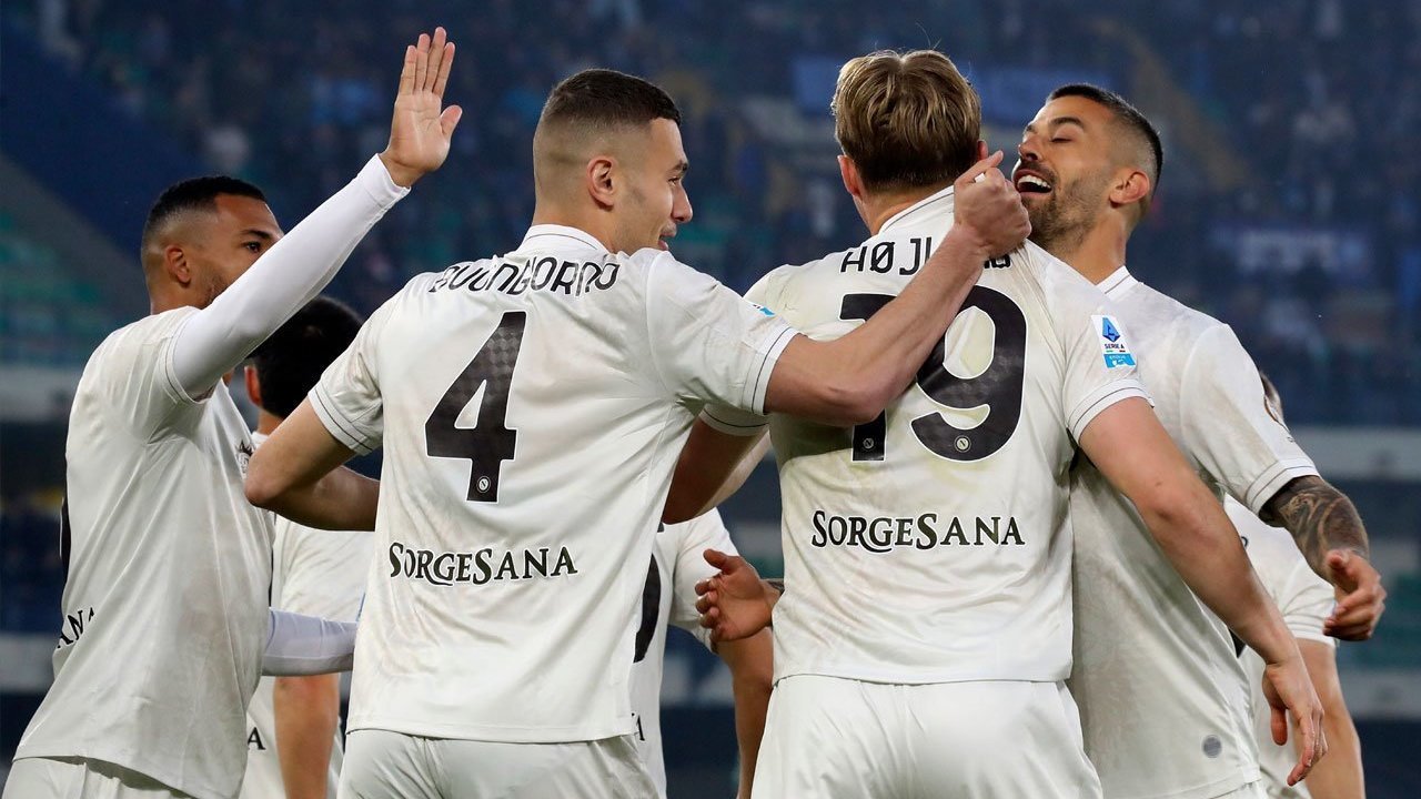 Gol Menit Akhir Lukaku Bawa Napoli Kalahkan Verona 2-1