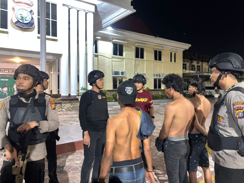 Preman Pungli Sopir Truk di Dumai Diciduk, Sejumlah Uang Disita