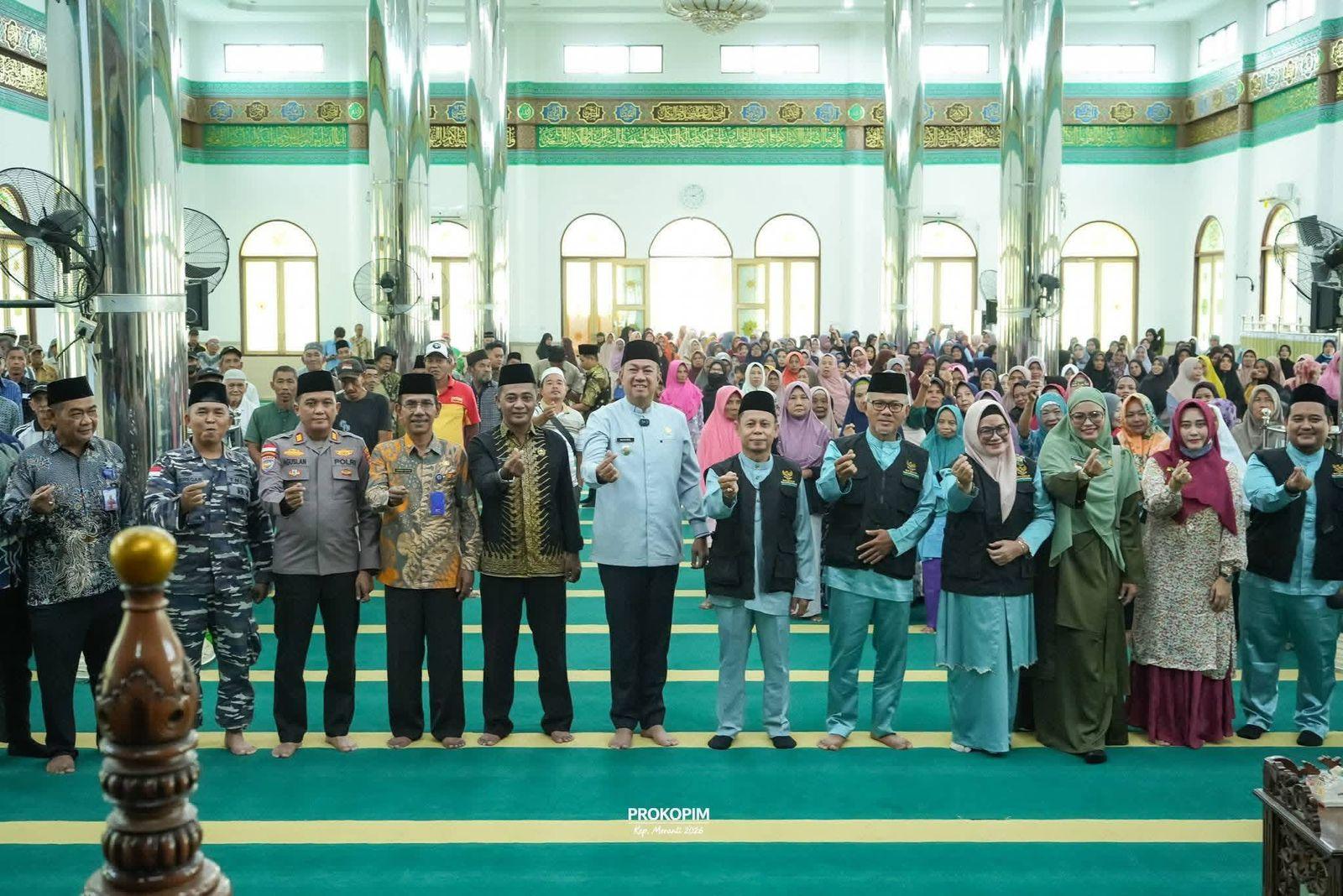 2.015 Mustahik di Kepulauan Meranti Terima Zakat Ramadhan, Kemenag Dorong Kepedulian Sosial