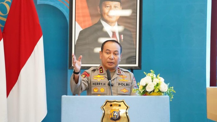 Kapolda Riau Perintahkan Pengawasan Ketat SPBU Antisipasi Panic Buying BBM Jelang Mudik