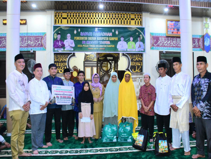 Safari Ramadhan di Masjid Taqwa, Wakil Bupati Kampar Sampaikan Program Pemda