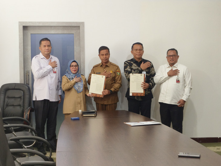 Bupati Kampar Terima Silaturahmi Pimpinan BRKS, Bahas Penguatan Layanan Perbankan