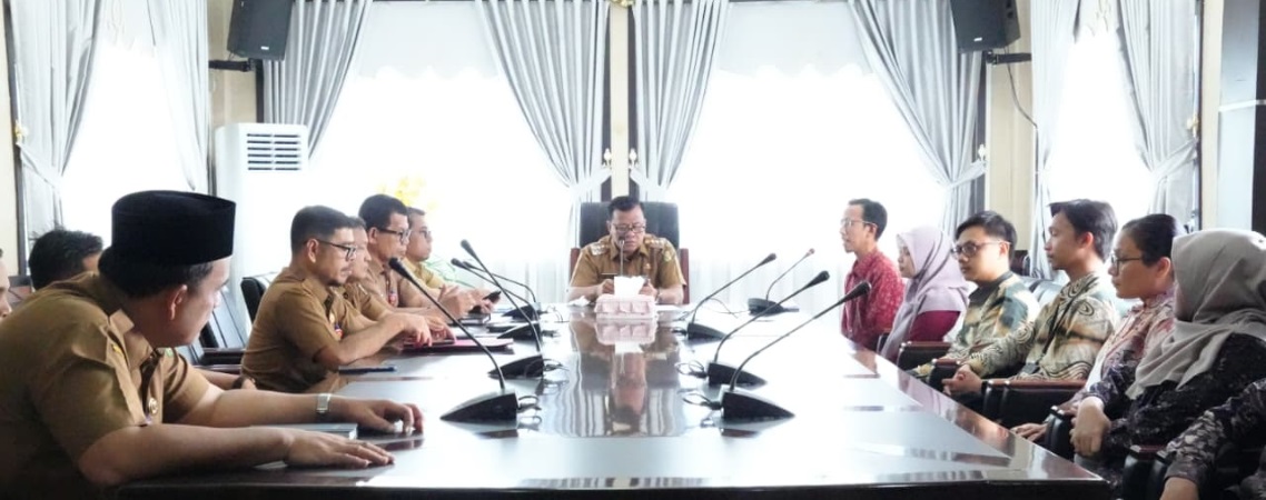 Bupati Kuansing Gelar Exit Meeting Pemeriksaan Interim LKPD 2025 Bersama BPK