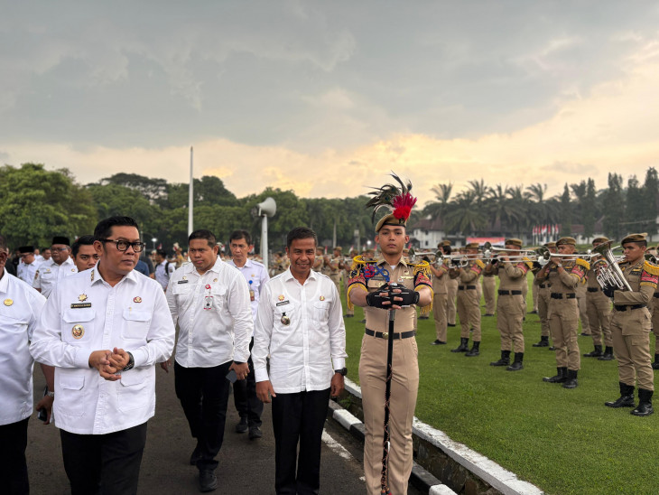 Bupati Kampar Hadiri Kunker Spesifik Komisi II DPR RI di IPDN