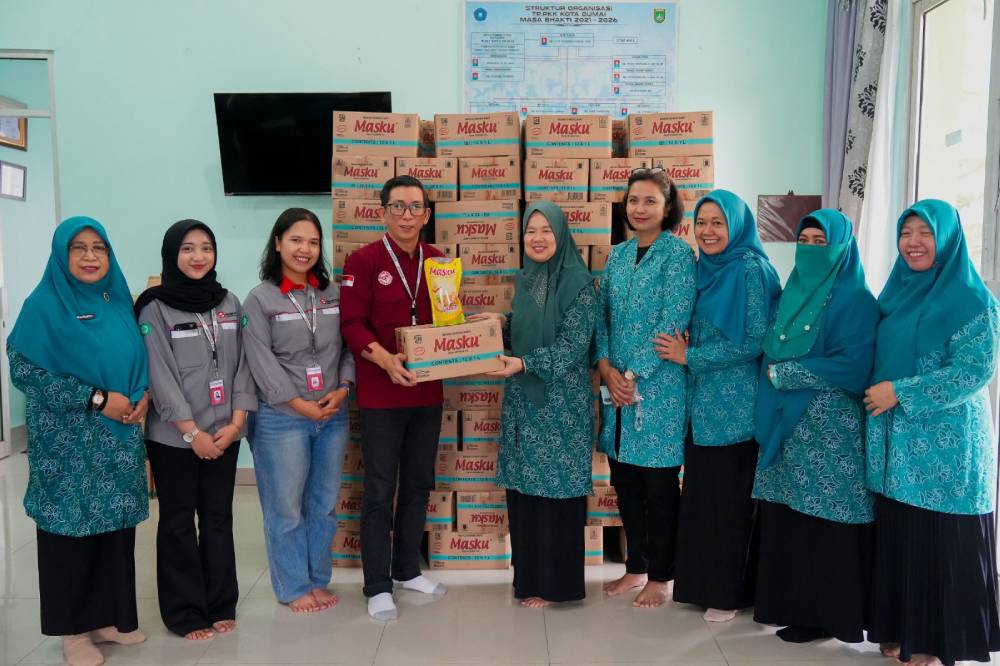Ketua TP PKK Kota Dumai Terima Bantuan 2,4 Ton Minyak Goreng dari PT Ivo Mas Tunggal