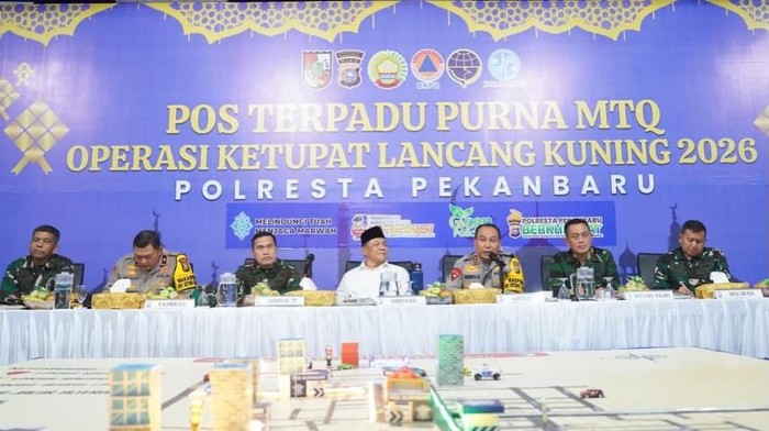 Kapolda Riau, Pangdam, dan Plt Gubernur Tinjau Malam Takbiran, Pastikan Keamanan Kondusif