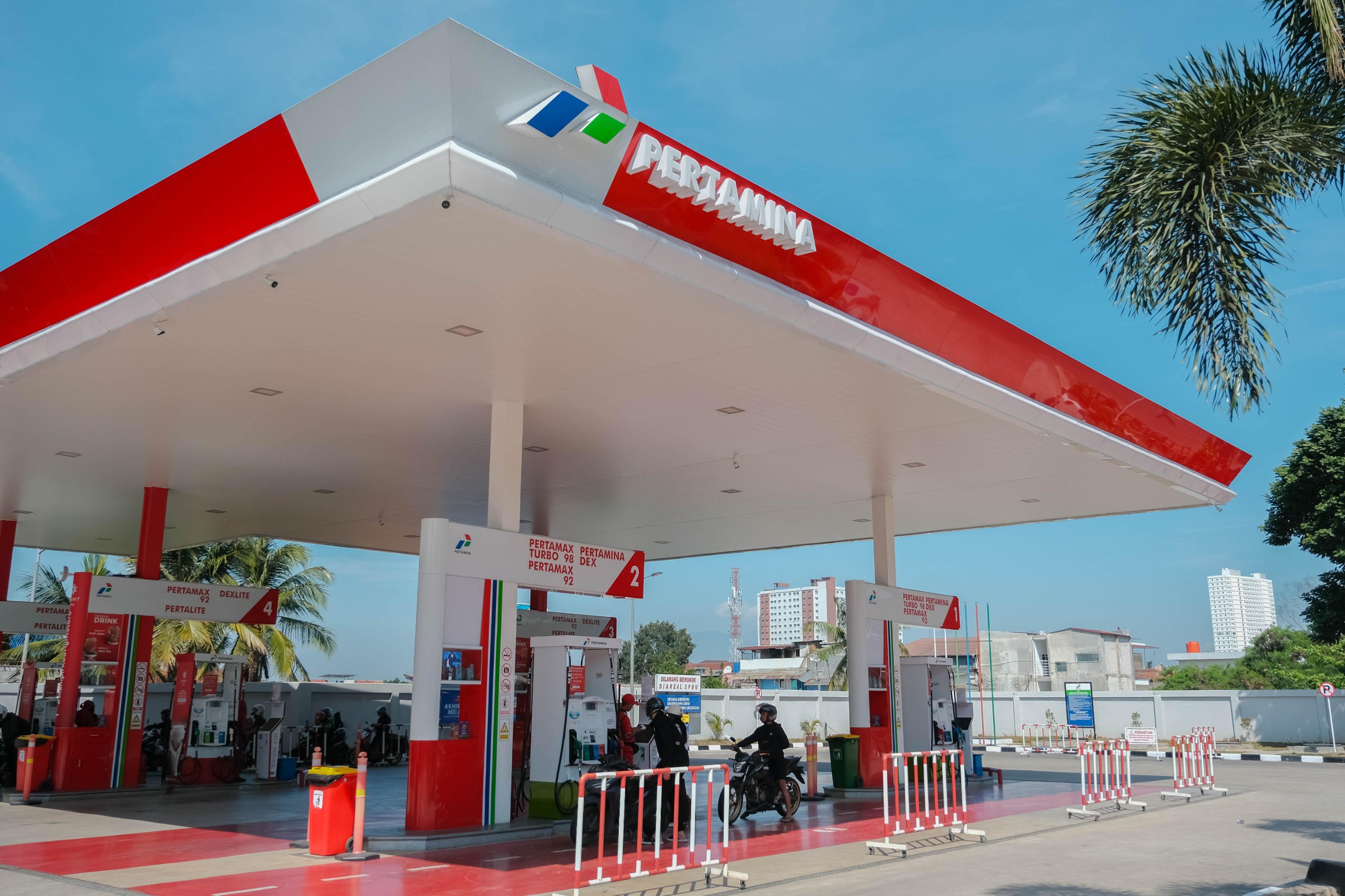 Mulai 1 April, Mobil Pribadi Hanya Boleh Isi BBM Subsidi Maksimal 50 Liter/Hari