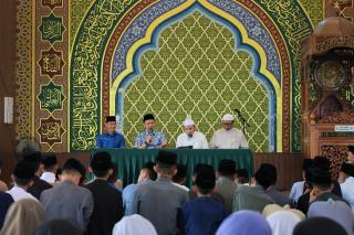 Wali Kota Pekanbaru Kunjungi SMP Madani, Tampung Aspirasi Guru dan Bahas Penambahan Kuota Siswa