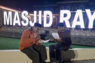 Itikaf Nyaman di Masjid Raya Senapelan, Jemaah Dapat Sahur dan Berbuka Gratis