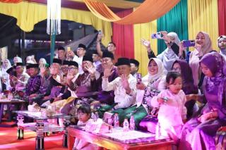 Bupati Asmar Resmi Lepas Pawai Takbir Idul Fitri 1447 H di Selatpanjang
