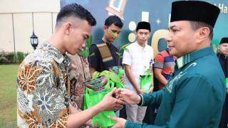 Lebaran Berbalut Kepedulian Alam, Polda Riau Bagikan â€˜THR Pohonâ€™ di Hari Hutan Sedunia