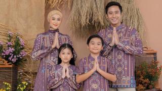 Dari Sarimbit ke Seragam Keluarga: Asal-usul Tren Baju Lebaran Kompak di Indonesia