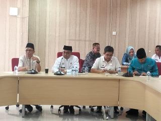 Sekda Rohil Pimpin Finalisasi RT/RW, Targetkan Segera Disahkan Pusat