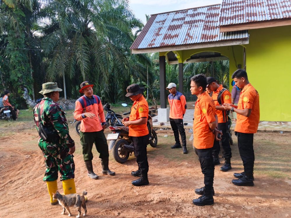 Kakek 83 Tahun Hilang di Kebun Sawit Rohul, Tim SAR Pekanbaru Lakukan Pencarian Intensif