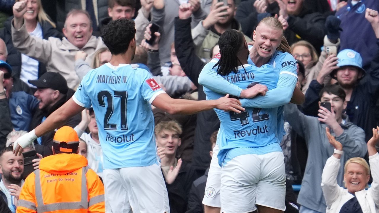 Hattrick Haaland Bikin Liverpool Terpuruk, Manchester City Melaju ke Semifinal FA Cup 2025/2026