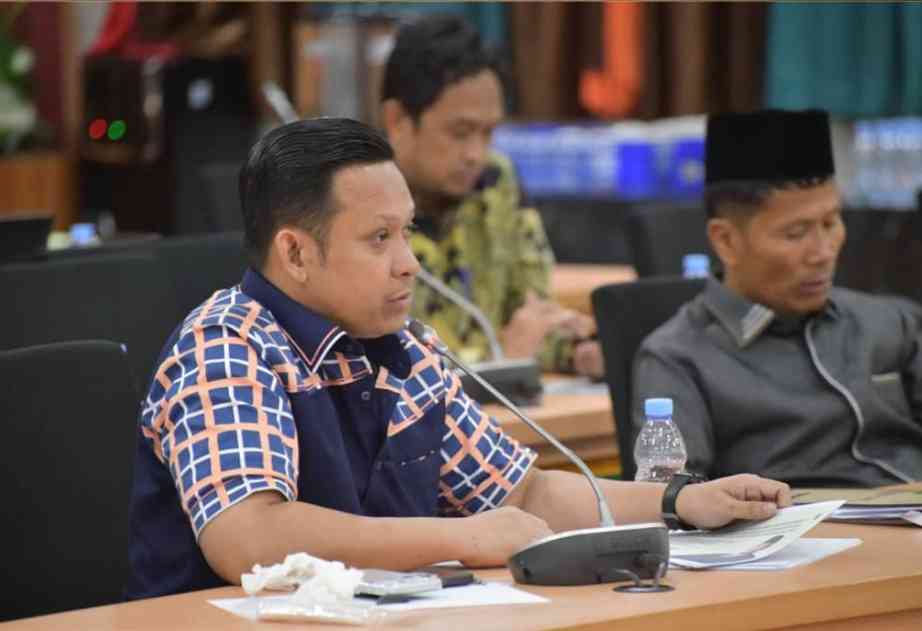 Pansus DPRD Riau Kebut Pembahasan LKPJ 2025 Sebelum Paripurna