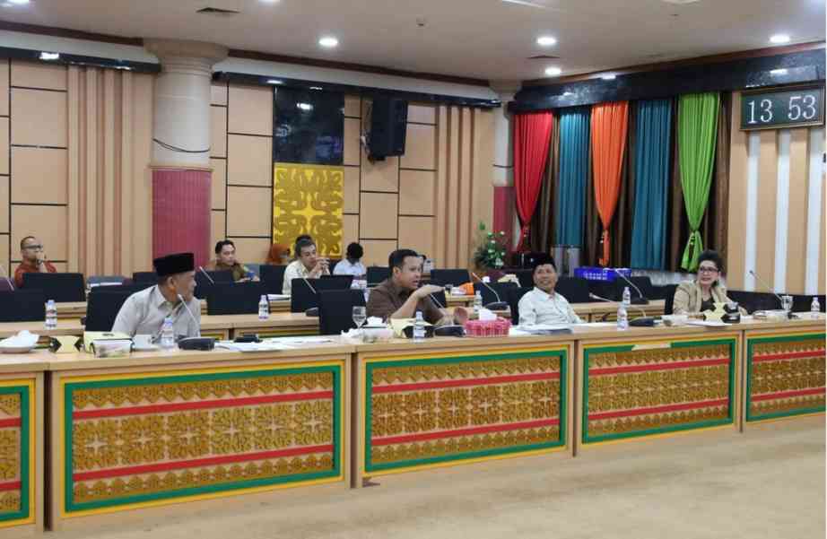 DPRD Riau Gelar Pembahasan Lanjutan LKPJ 2025 Bersama 11 Kepala OPD
