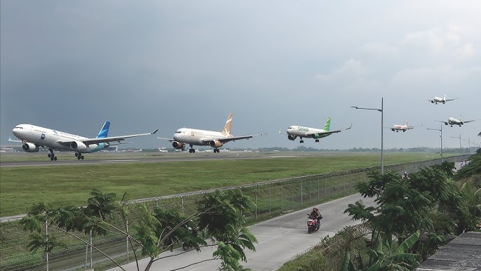 Harga Tiket Pesawat Boleh Naik hingga 13 Persen, Pemerintah Siapkan Subsidi