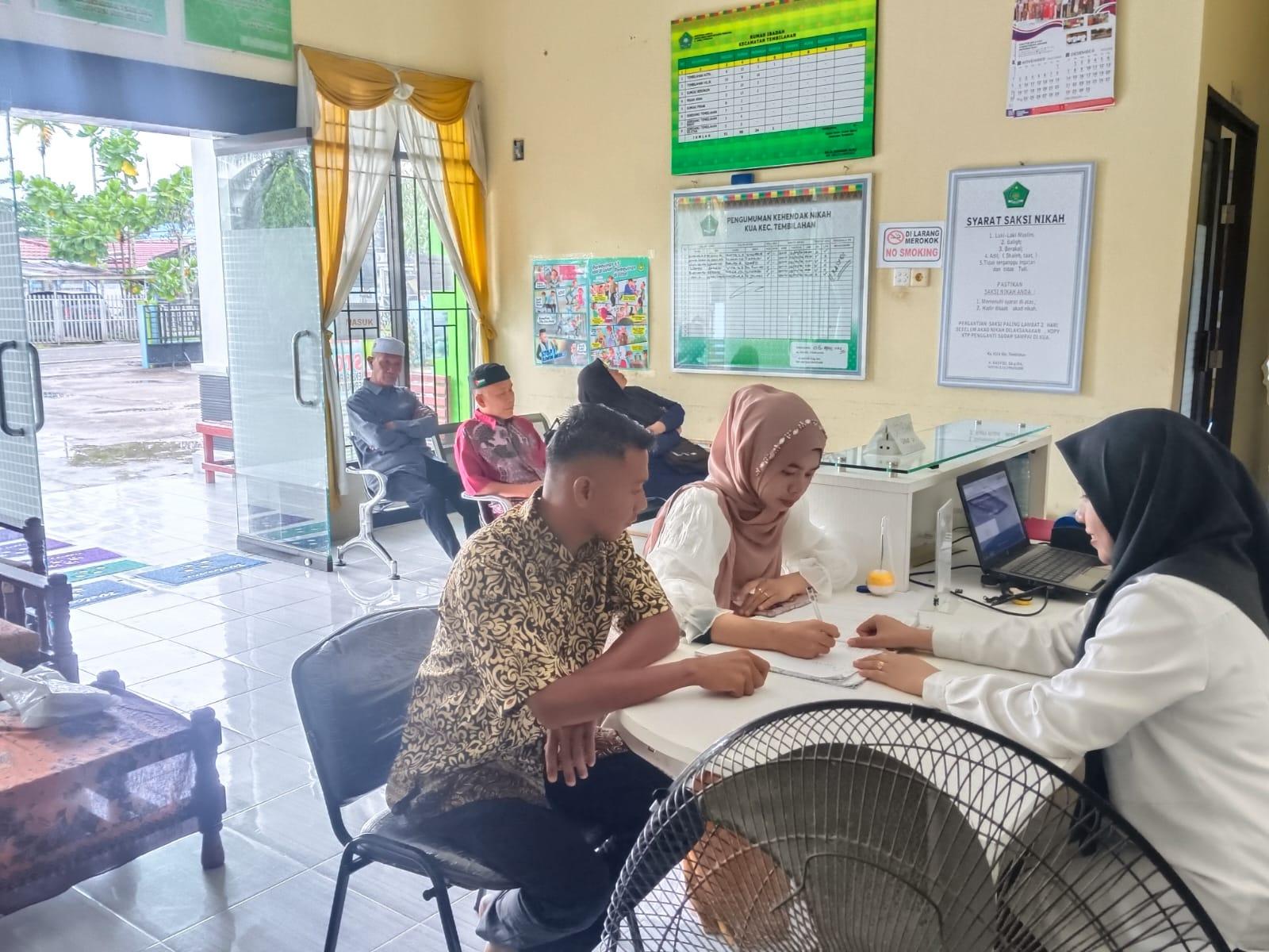 Kemenag Inhil Tegaskan Penggantian Buku Nikah Rusak atau Hilang di KUA Gratis