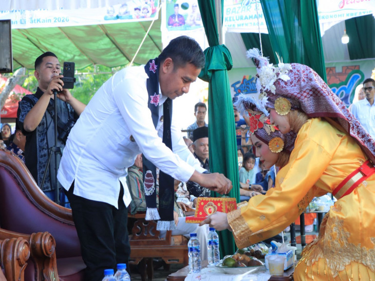 Bupati Kampar Buka Festival Lipat Kain Season 3, Dorong Budaya dan Ekonomi Kreatif