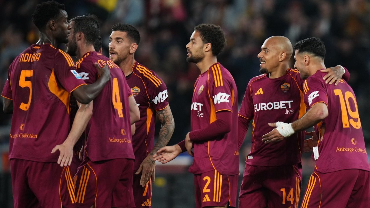 Donyell Malen Hattrick, AS Roma Hajar Pisa 3-0 di Stadio Olimpico