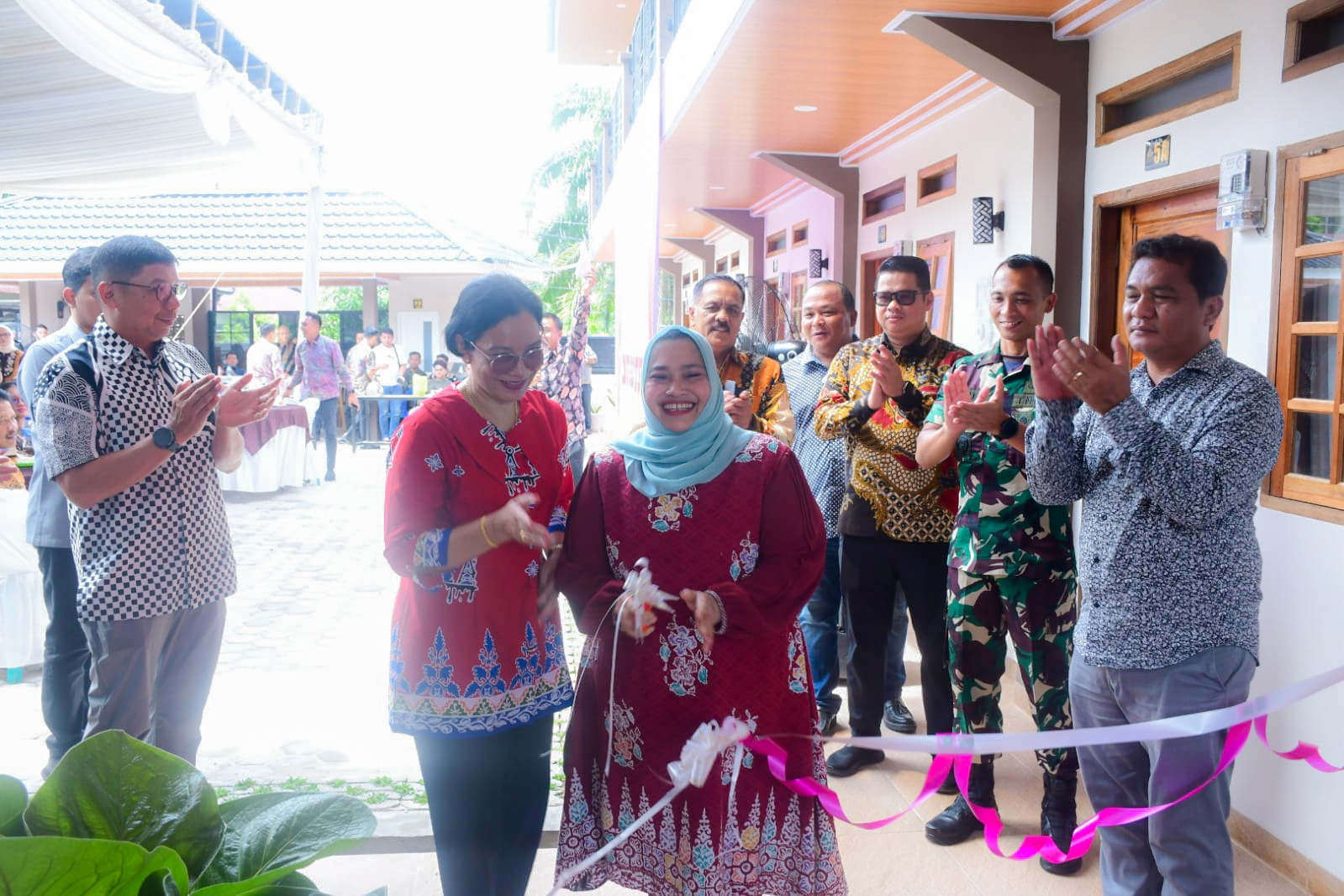 Bupati Kasmarni Resmikan Defa Kostel Mandau, Dorong Hunian Modern Berkonsep Hotel