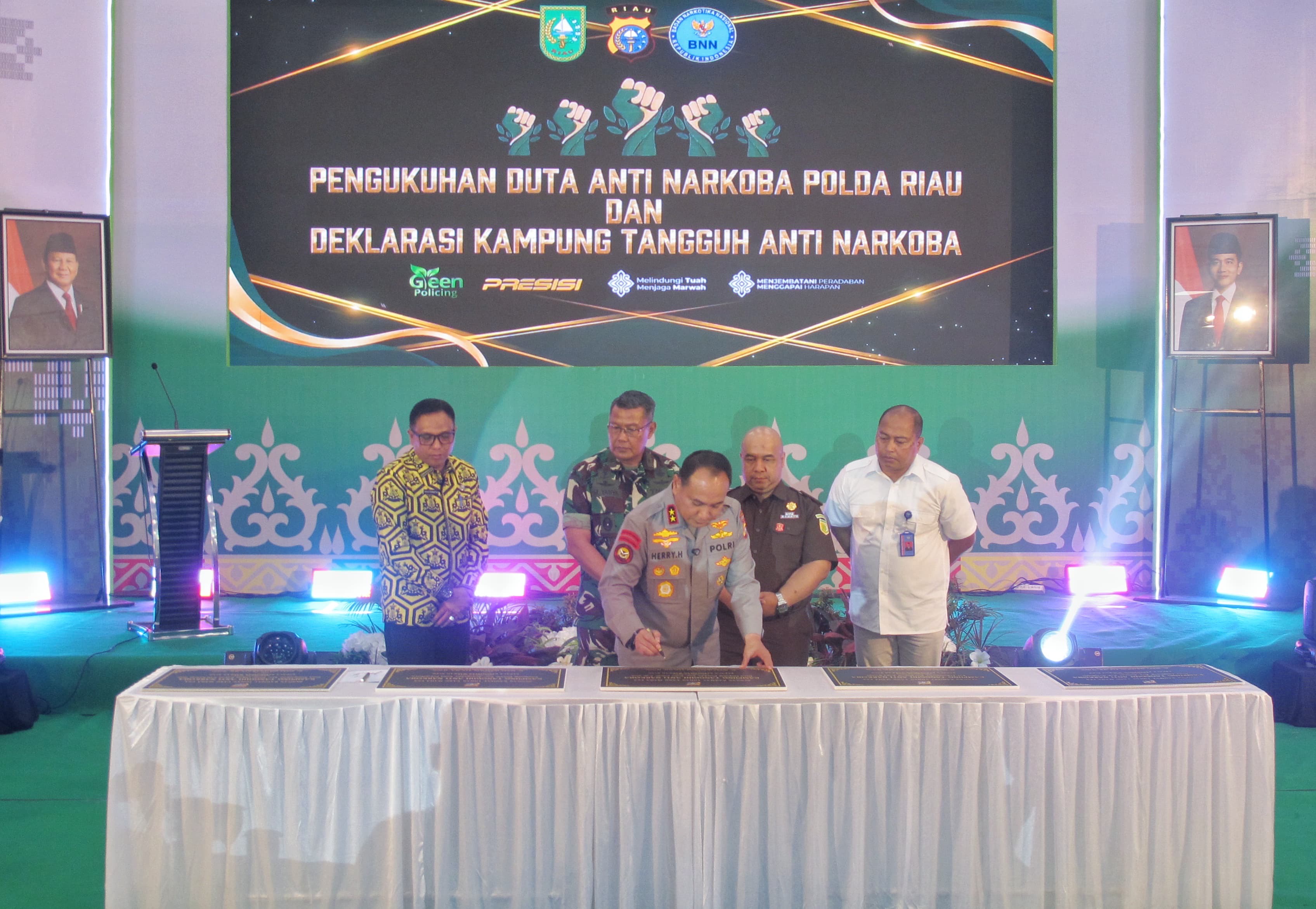 Polda Riau Kukuhkan 23 Duta Anti Narkoba, Desa Panipahan Didorong Jadi Kampung Tangguh