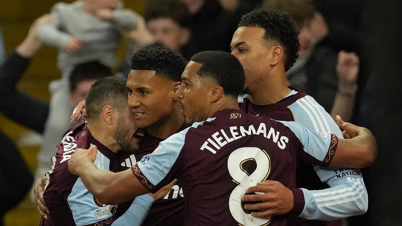Aston Villa Hajar Bologna 4-0, Ollie Watkins Cetak Gol ke-100 dan Lolos ke Semifinal Liga Europa