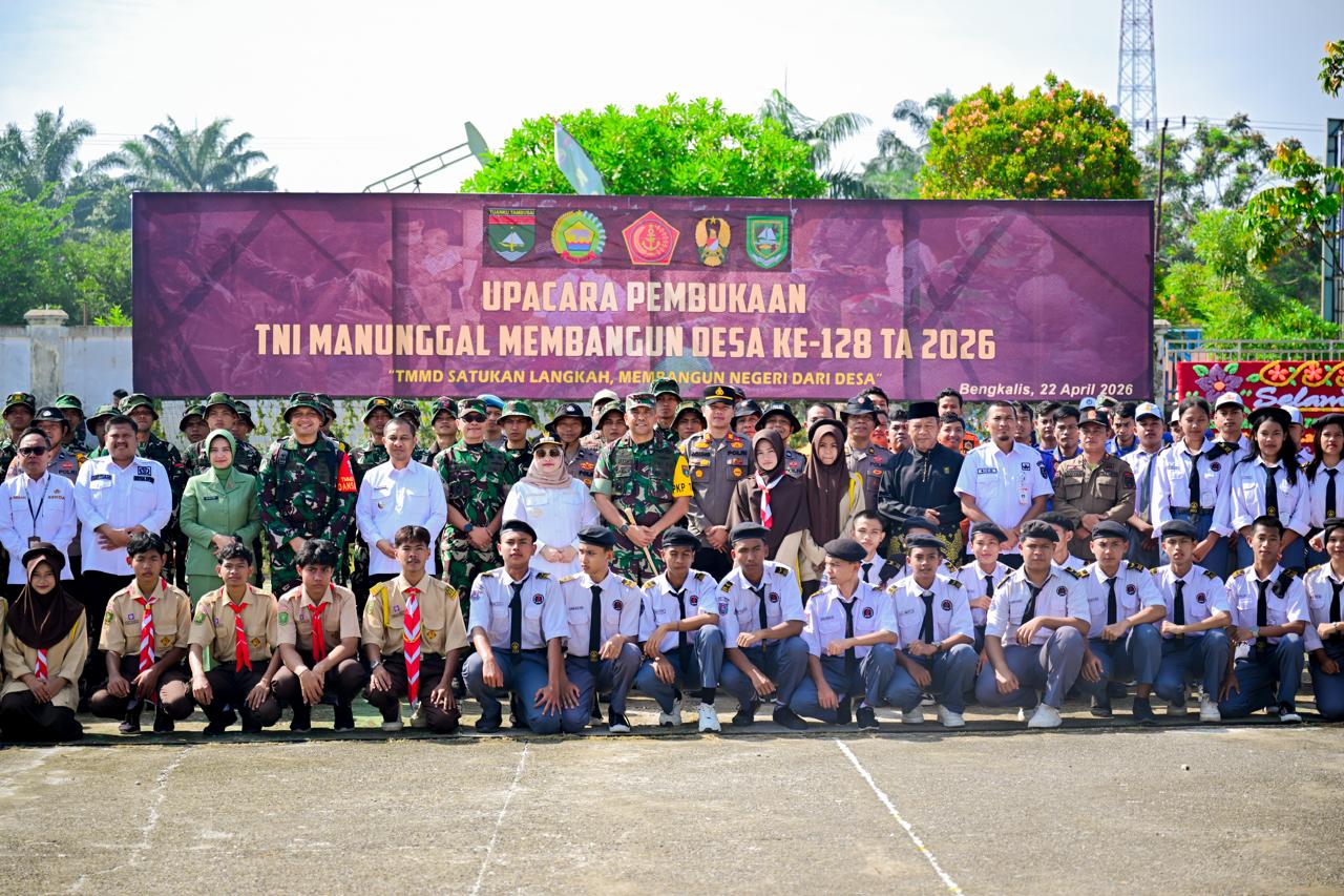 Buka TMMD ke-128, Kasmarni Tekankan Gotong Royong dan Percepatan Pembangunan Desa