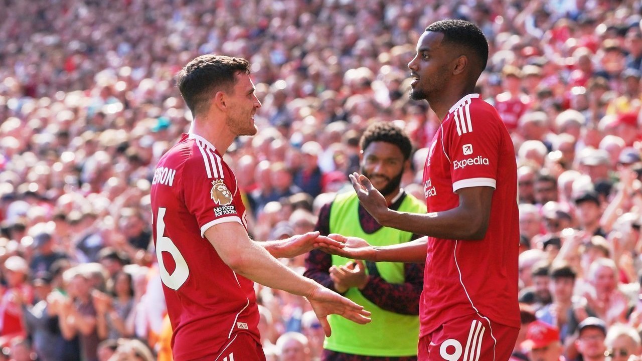 Liverpool Tumbangkan Crystal Palace 3-1, Samai Poin MU dan Dekati Tiket Liga Champions