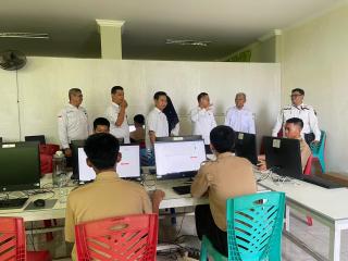 Kesbangpol Inhil Tinjau Langsung Seleksi Paskibraka di Dua Sekolah di Tembilahan
