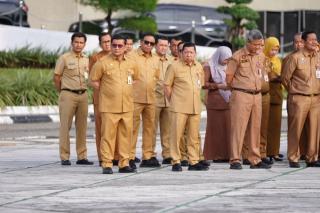 Plt Gubernur Riau Tetapkan WFH Setiap Jumat untuk ASN Pemprov
