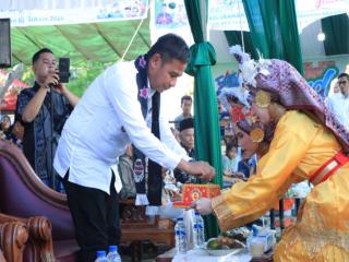 Bupati Kampar Buka Festival Lipat Kain Season 3, Dorong Budaya dan Ekonomi Kreatif