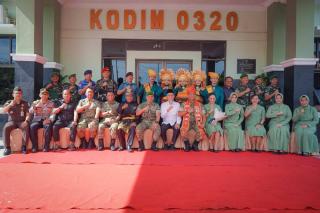 Wali Kota Dumai Sambut Kunjungan Kerja Danrem 031/Wira Bima di Makodim