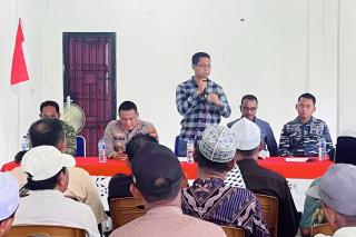 Turun ke Lokasi Konflik, Jhoni Charles dan Isa Imam Syahroni Redam Ketegangan Warga Panipahan