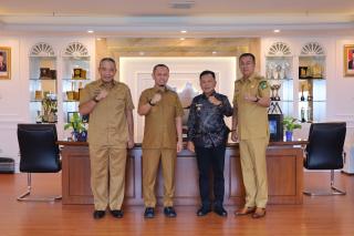 Kunjungan ke Pekanbaru, Pemkab Meranti Perkuat Sistem Pemerintahan dan Penanganan Sampah
