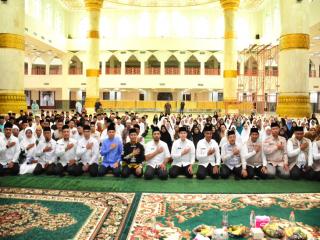 Bupati Ahmad Yuzar Lepas 453 Jamaah Haji Kampar, Berangkat Mulai 26 April 2026