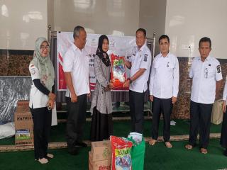 136 Warga Rentan di Kampar Terima Bansos Atensi, Dinsos Salurkan Sembako dan Alat Bantu