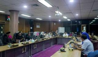 Komisi V dan Ketua Fraksi DPRD Riau Evaluasi Capaian UHC dan  Kepesertaan JKN