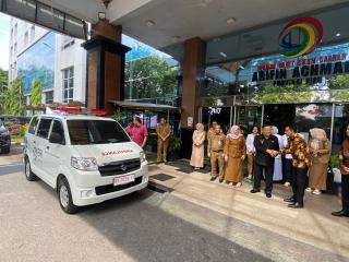 RSUD Arifin Achmad Terima Dua Ambulans, Layanan Gratis untuk Masyarakat Diperkuat