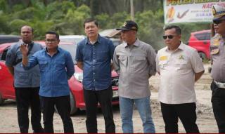 Komisi IV DPRD Riau Tinjau Kerusakan Jalan di Kabupaten Rokan Hilir